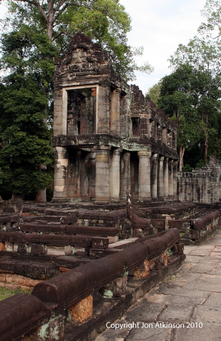 Two Storey Pavillion, Preah Khan, Angkor